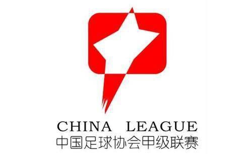 第36分钟，水晶宫头球解围不远，格瓦迪奥尔得球来一脚射门！